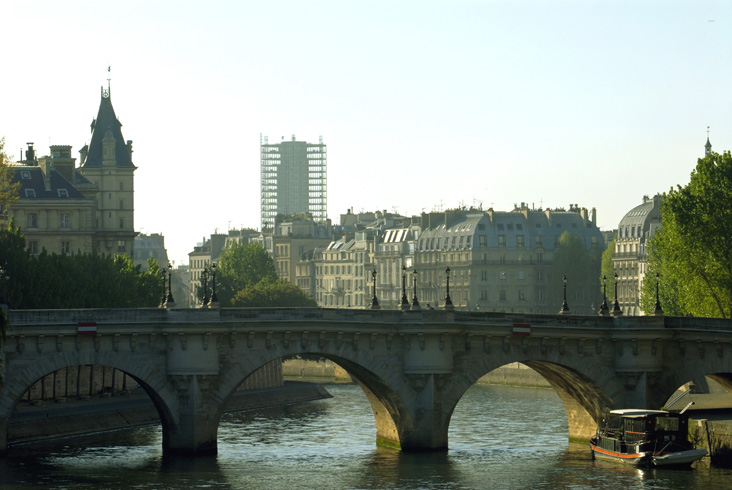 Tour centrale du Campus de Jussieu